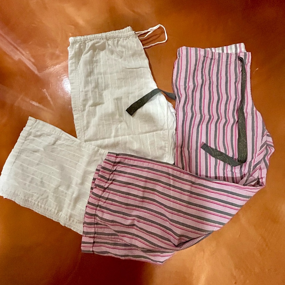 💜BOGO Sale💜 2 pair of pajama pants - Picture 2 of 4